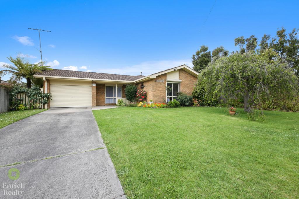 18 Edward Cres, Trafalgar, VIC 3824