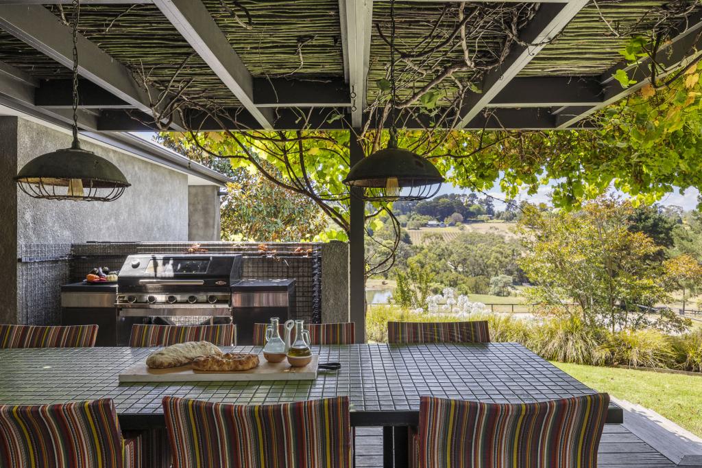 101 Stanleys Rd, Red Hill South, VIC 3937