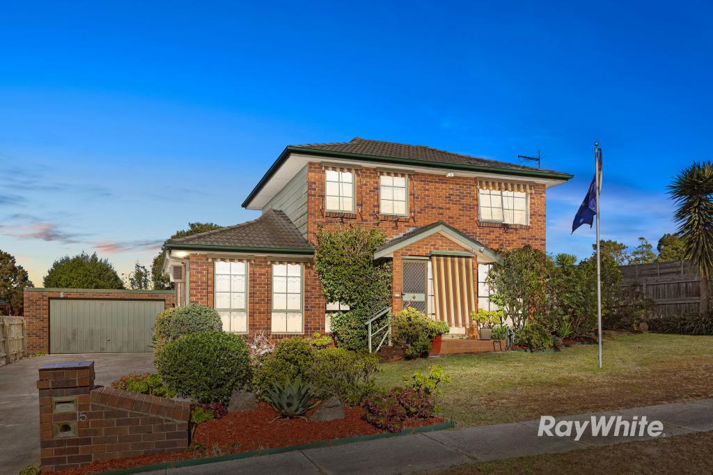 15 HELSAL DR, WANTIRNA SOUTH, VIC 3152