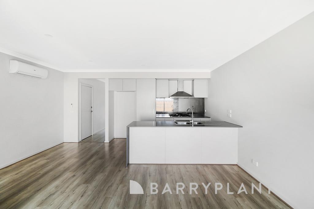 119 Renaissance Dr, Strathtulloh, VIC 3338