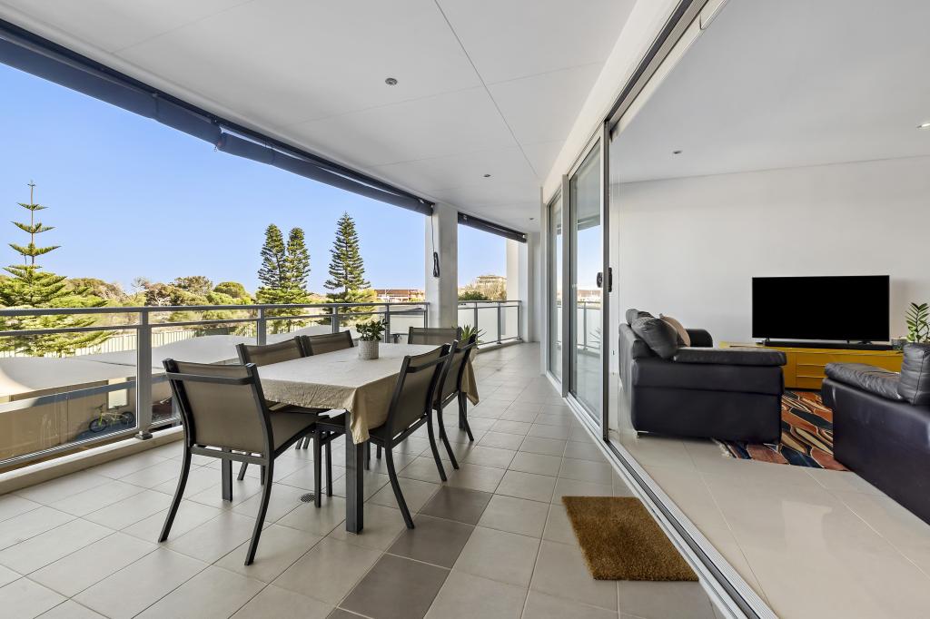 4/52 Rollinson Rd, North Coogee, WA 6163