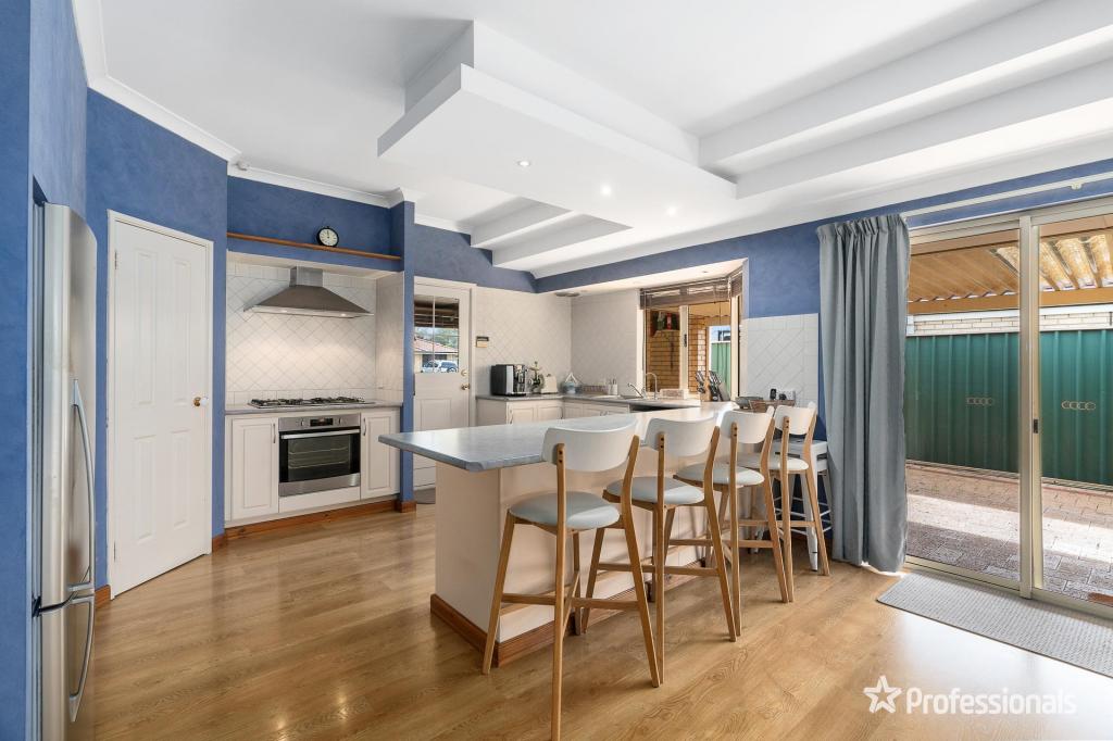 4 Beryl Cl, Maida Vale, WA 6057