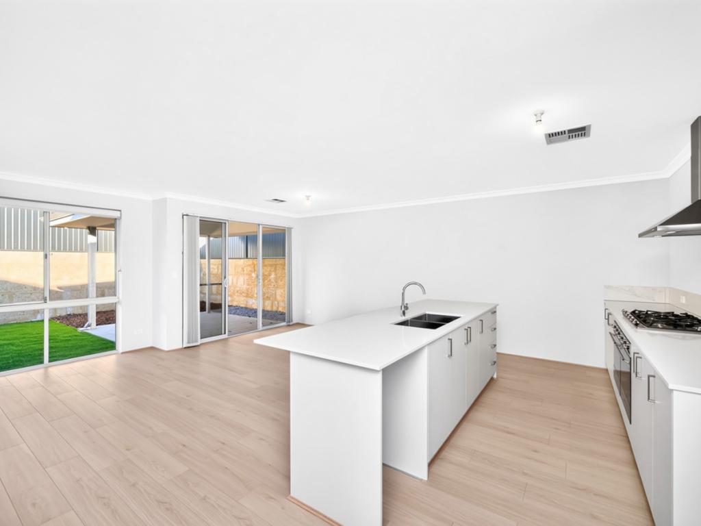 17 Napoli Way, Mindarie, WA 6030