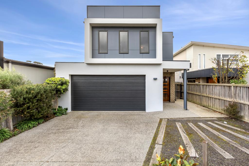139A POWELL ST E, OCEAN GROVE, VIC 3226