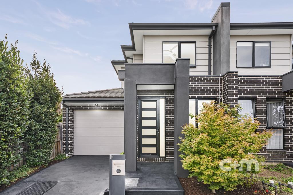 19 John St, Oak Park, VIC 3046