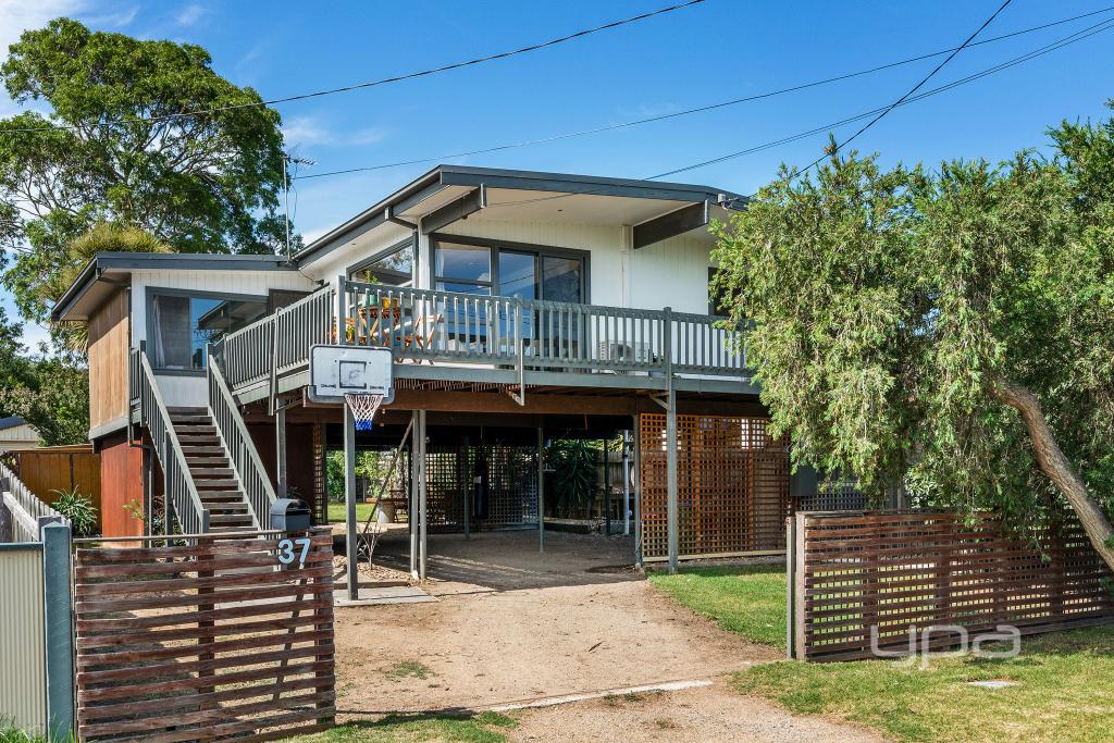 37 Cosmos St, Dromana, VIC 3936