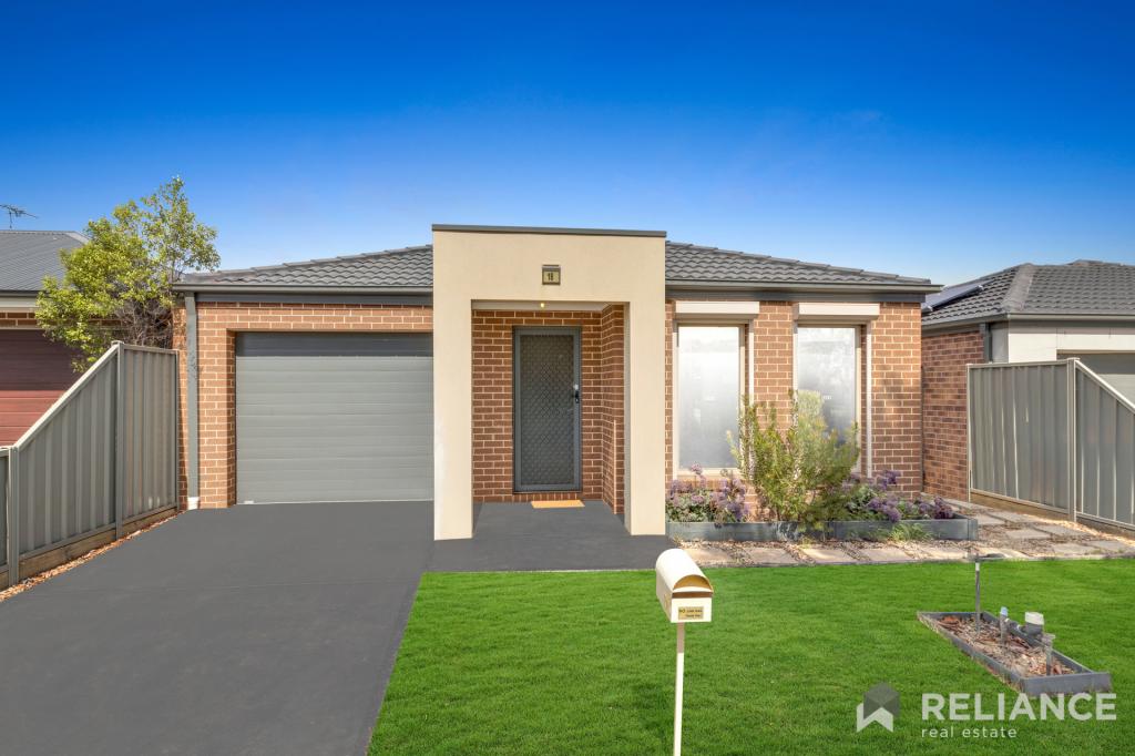 18 LEAVES LANE, KURUNJANG, VIC 3337