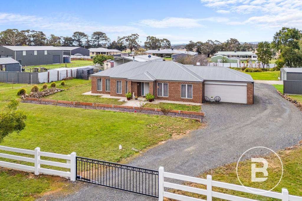 10 Woodlands Rd, Enfield, VIC 3352