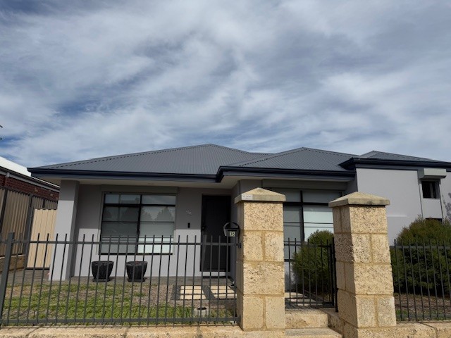 35 Camden Bvd, Aubin Grove, WA 6164