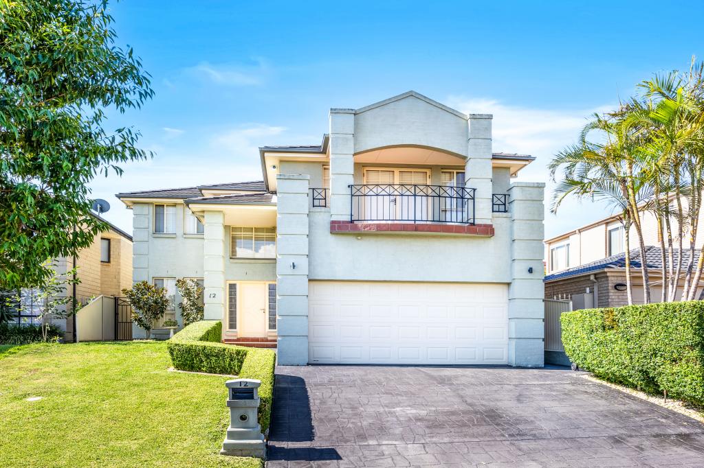 12 Howard Cl, Green Valley, NSW 2168