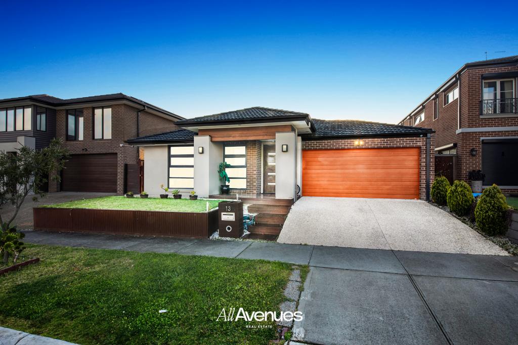 13 Thistle Dr, Clyde North, VIC 3978