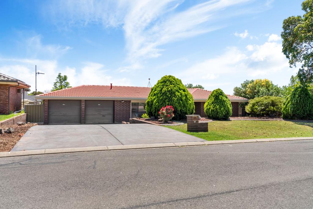 26 Megunya Cres, Craigmore, SA 5114