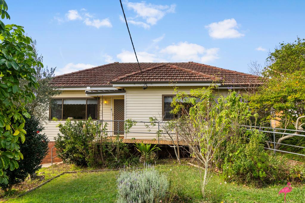 296 SYLVANIA RD S, GYMEA BAY, NSW 2227
