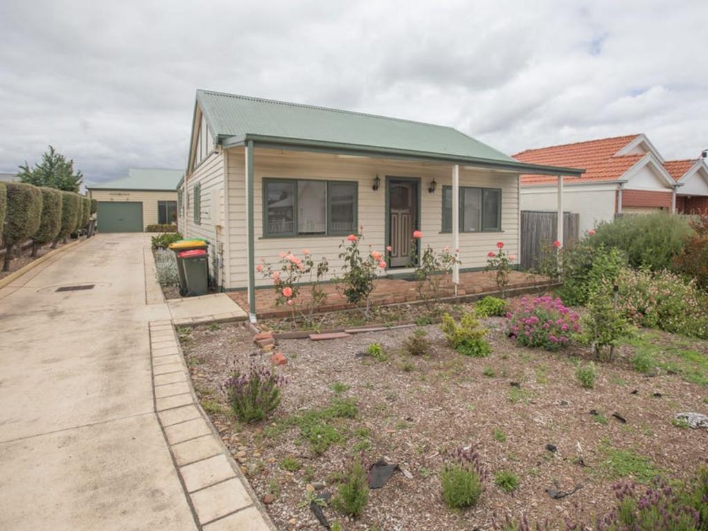 1/74 Dickson St, Bacchus Marsh, VIC 3340