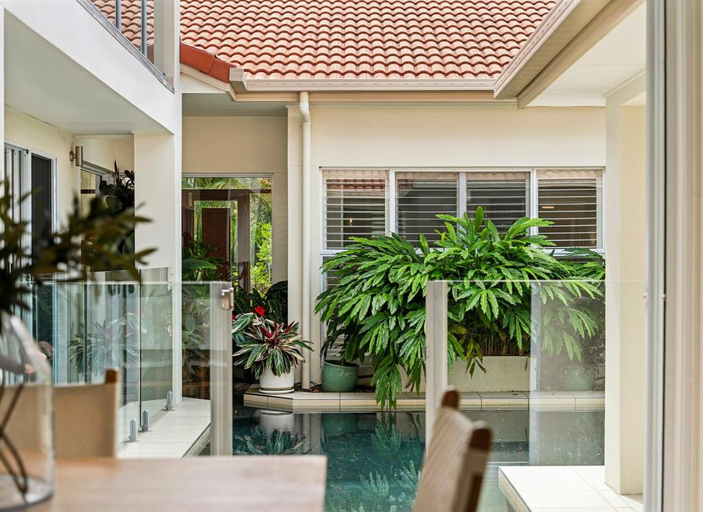 54 Anchorage Cct, Twin Waters, QLD 4564