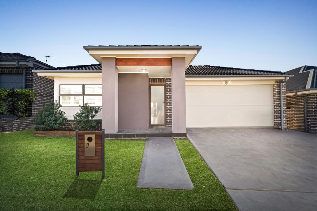 17 James Riley Dr, Glenmore Park, NSW 2745