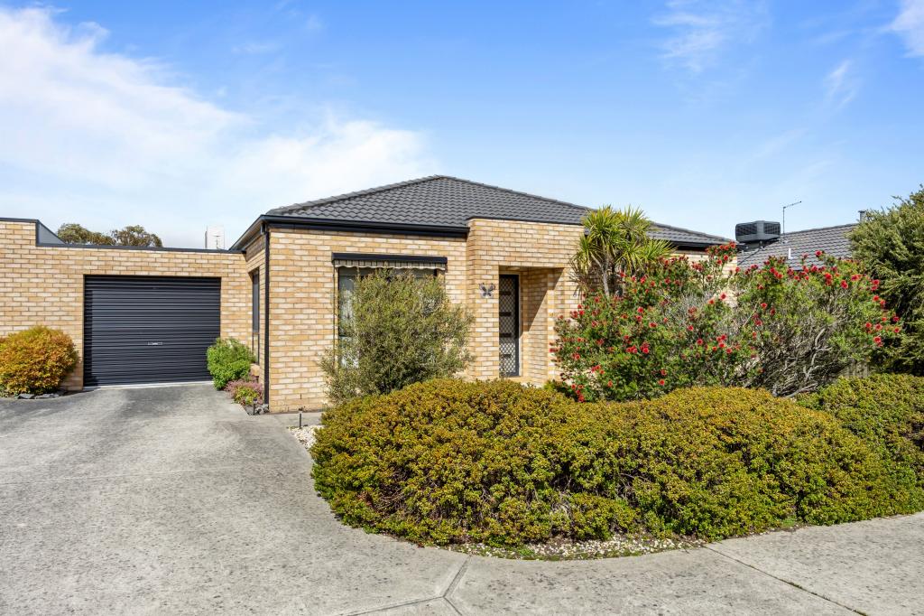 6/34 Menhennet Dr, Delacombe, VIC 3356