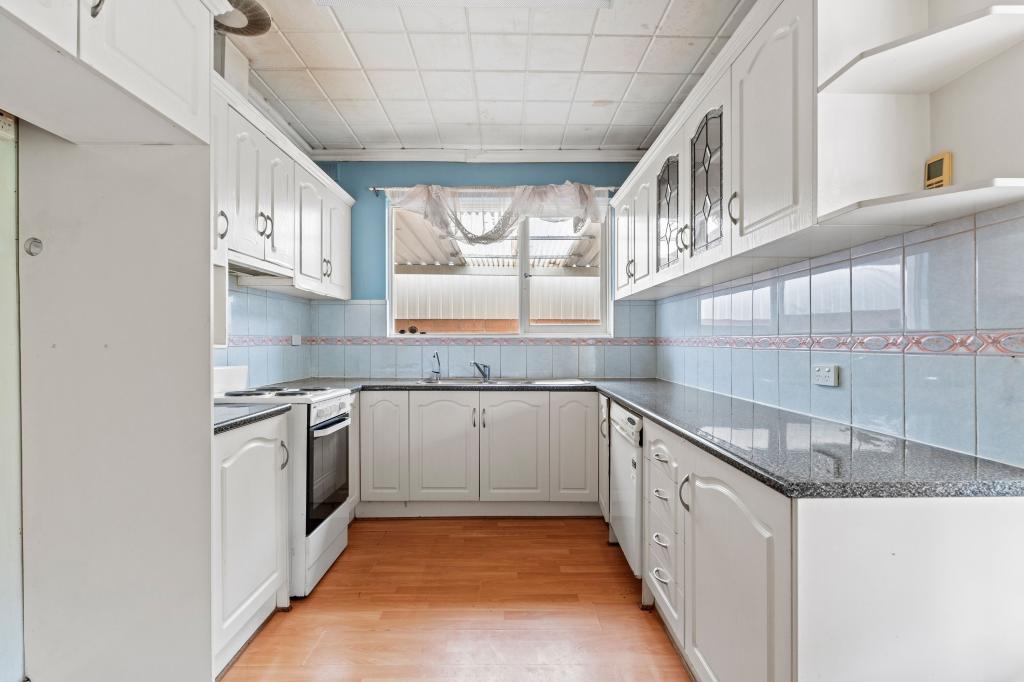 9 Heather Dr, Para Vista, SA 5093