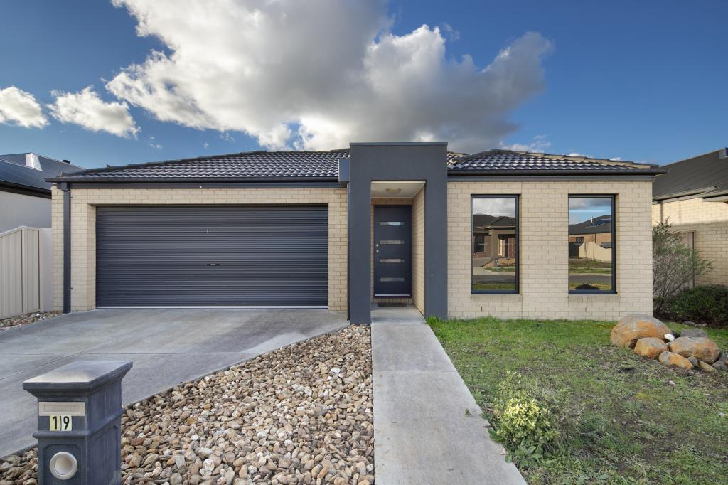 19 Anton Dr, Alfredton, VIC 3350