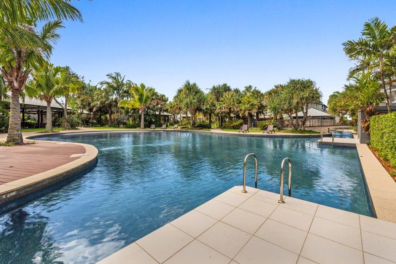 4/57 Grand Pde, Parrearra, QLD 4575
