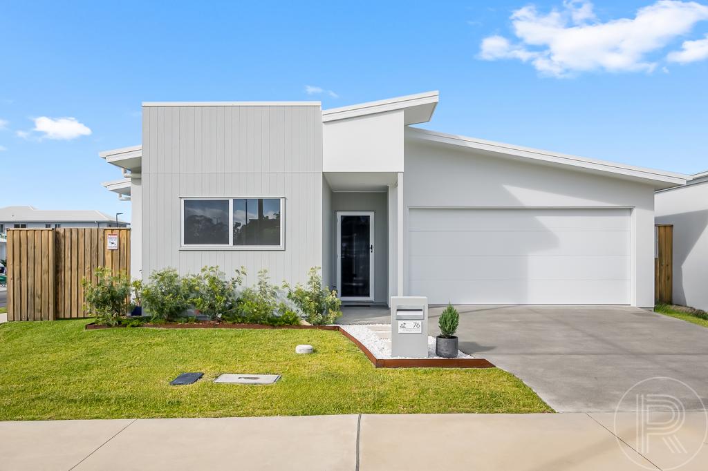 76 COLLEGE DR, PALMVIEW, QLD 4553