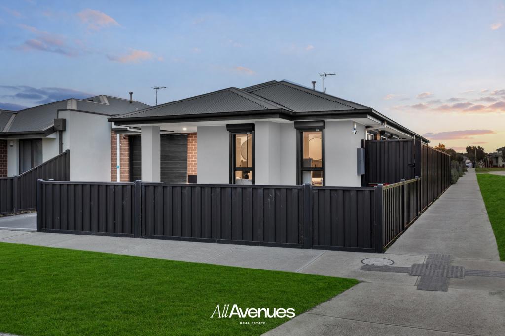 38 Brittle Gum Rd, Cranbourne East, VIC 3977