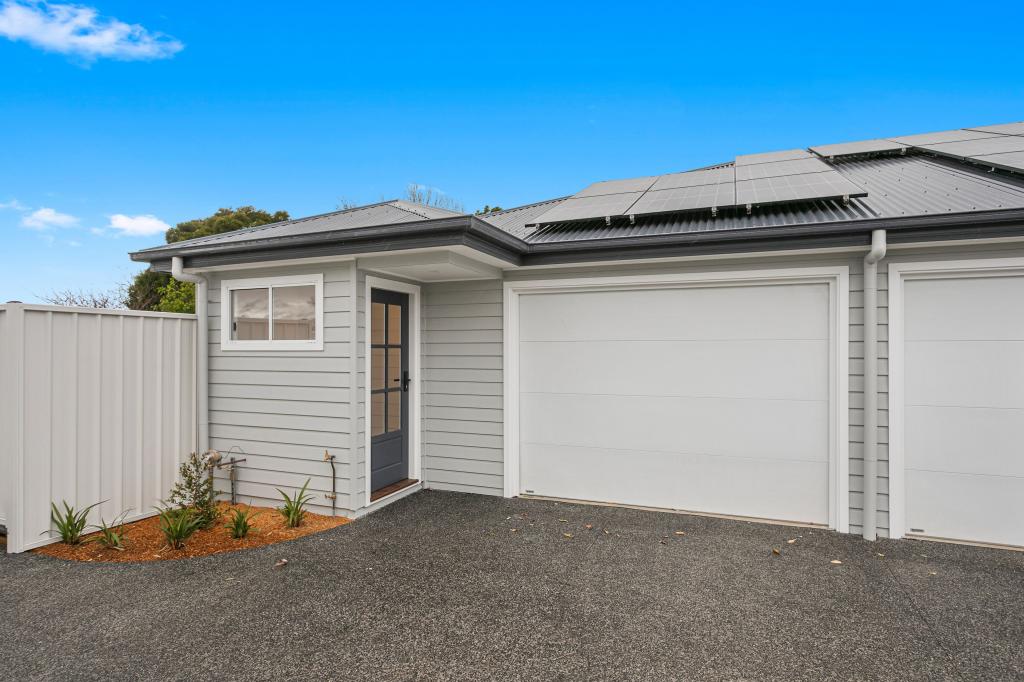 4/4 CALDERWOOD RD, ALBION PARK, NSW 2527