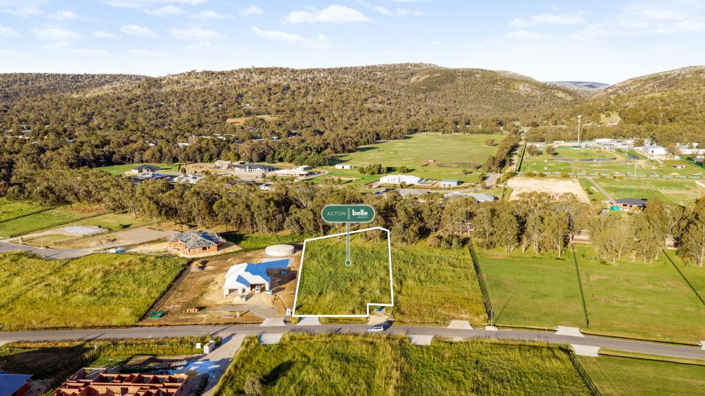 13 Manikato St, Darling Downs, WA 6122