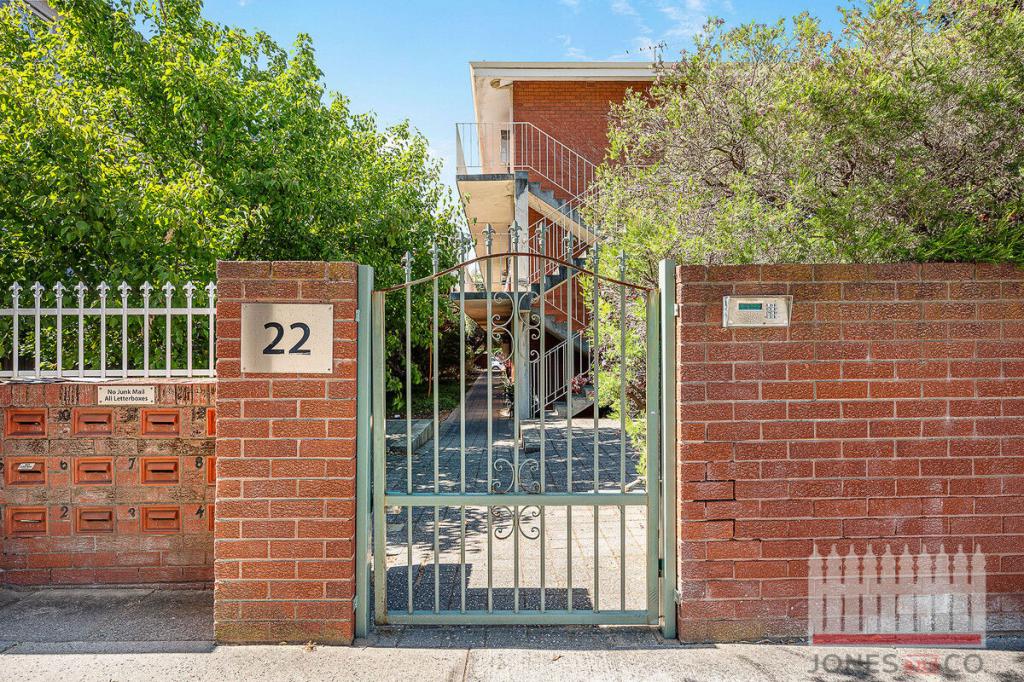 3/22 FORREST ST, MOUNT LAWLEY, WA 6050