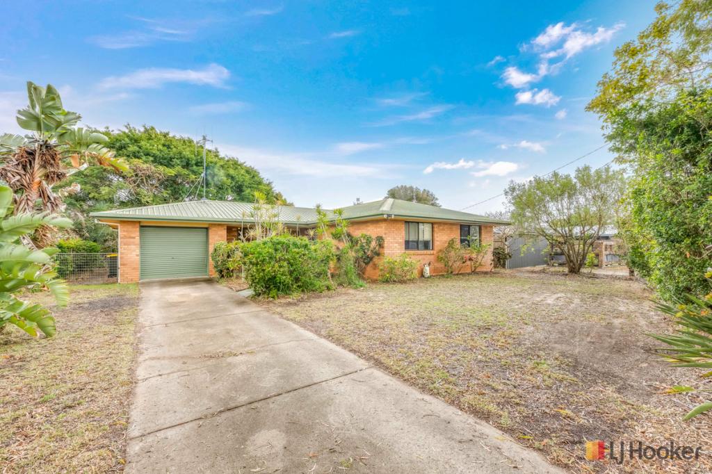 4 Olive Dr, Moore Park Beach, QLD 4670