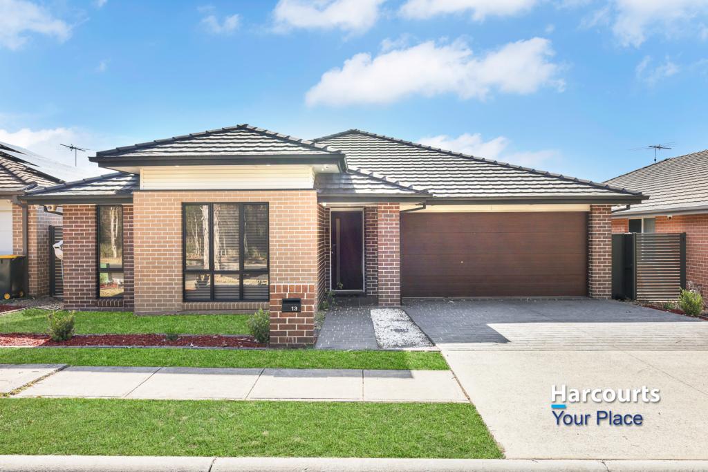13 Bluebell Cres, Ropes Crossing, NSW 2760