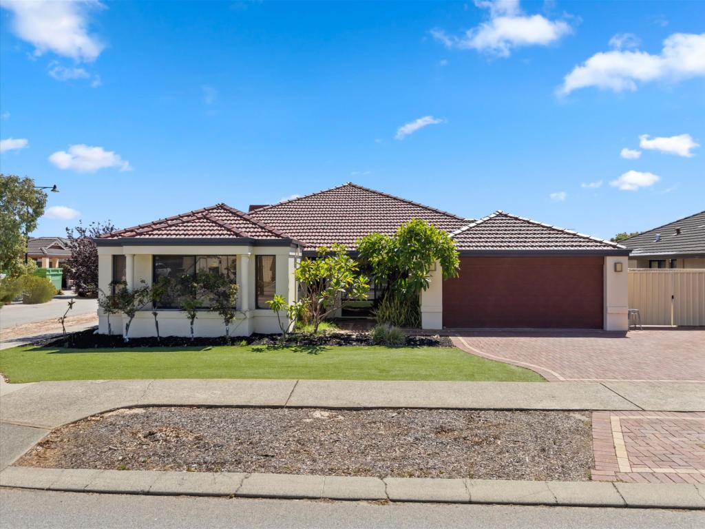 42 Macquarie Bvd, Hammond Park, WA 6164