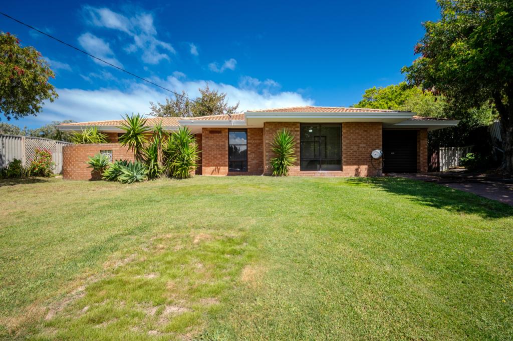 8 Cox Cres, Quinns Rocks, WA 6030