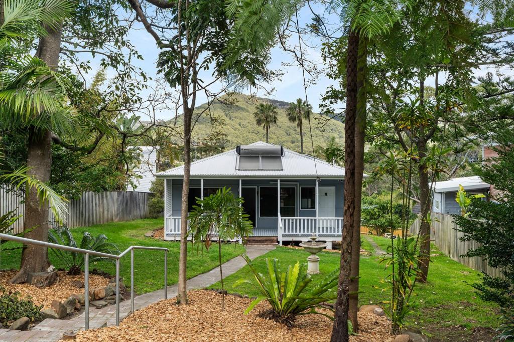 39 Chellow Dene Ave, Stanwell Park, NSW 2508