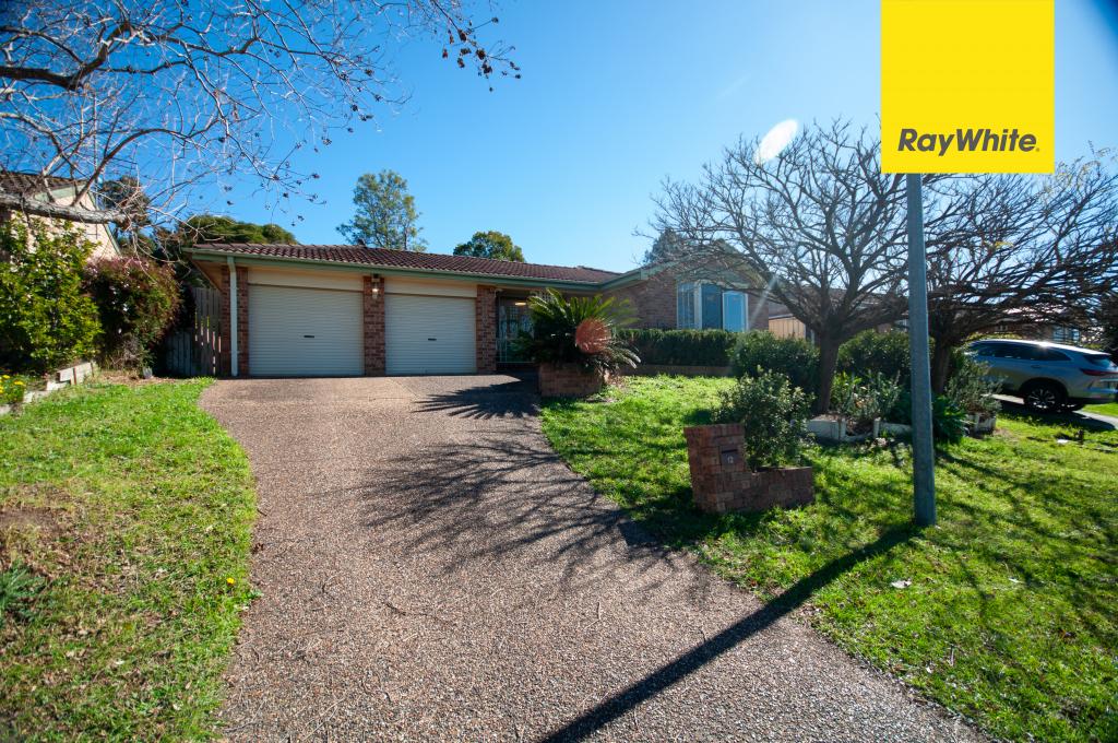 12 Scobie Pl, Mount Annan, NSW 2567
