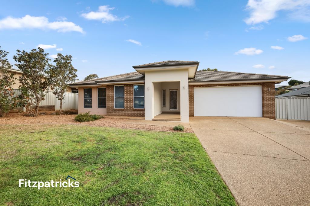 30 Marylands Way, Bourkelands, NSW 2650