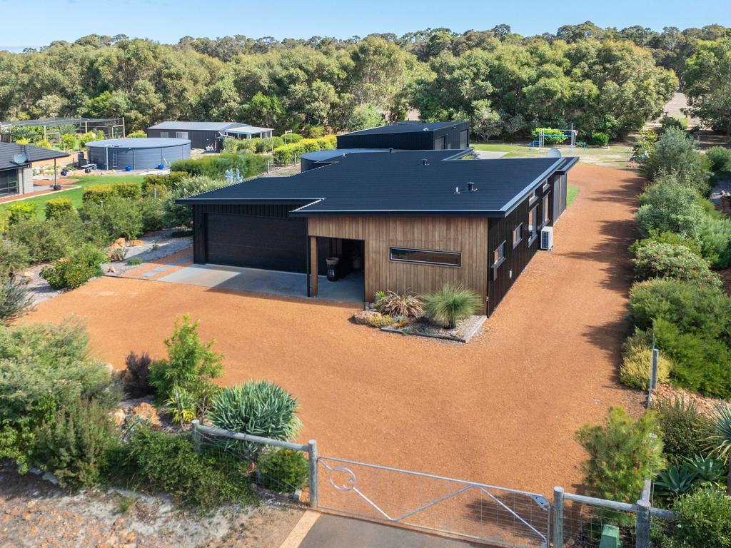 73 Mcdermott Pde, Witchcliffe, WA 6286