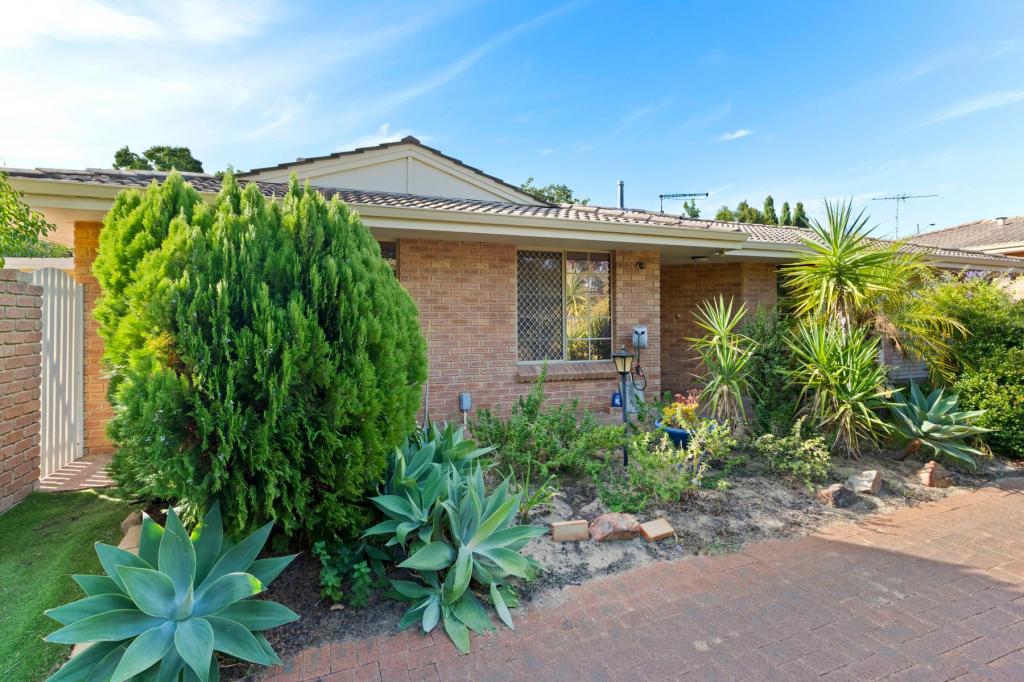 1/16 Mattison Way, Greenwood, WA 6024