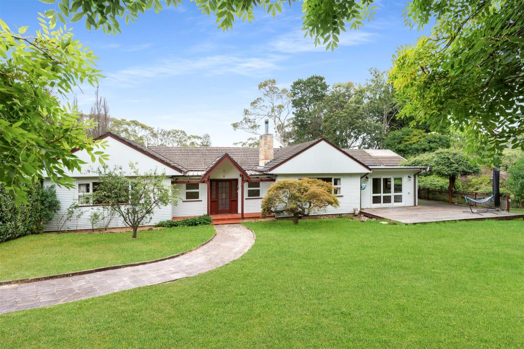 11 Merilbah Rd, Bowral, NSW 2576