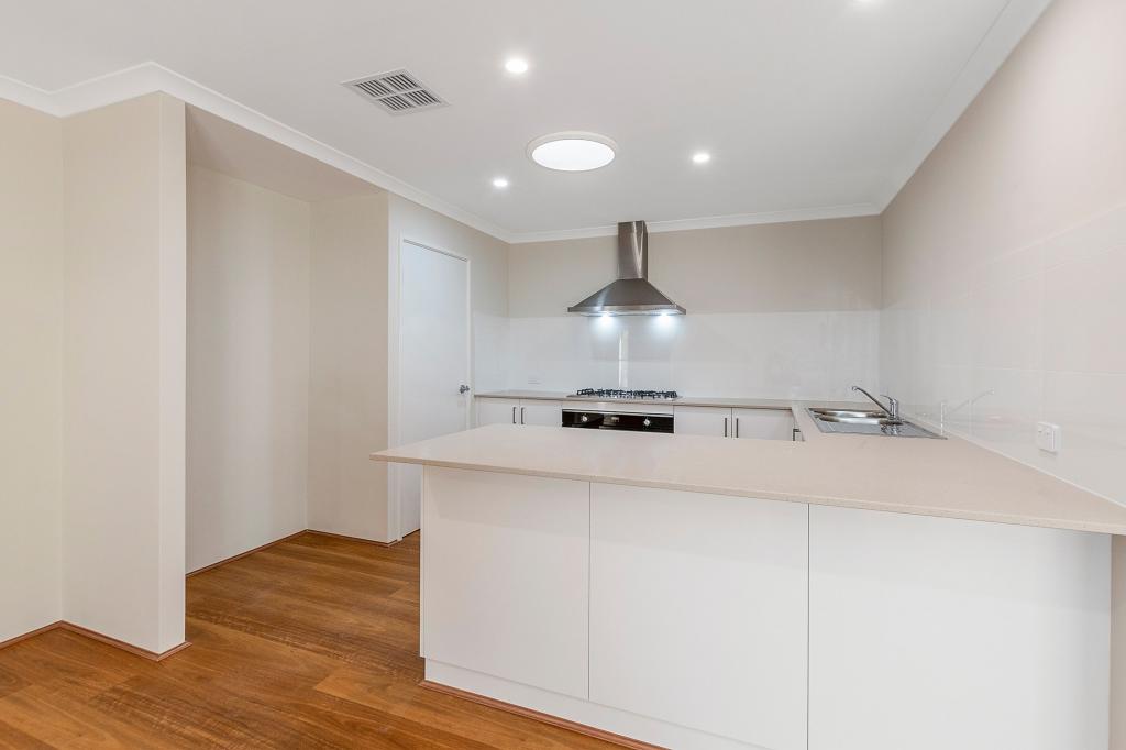 14 BANTRY GR, GOLDEN BAY, WA 6174
