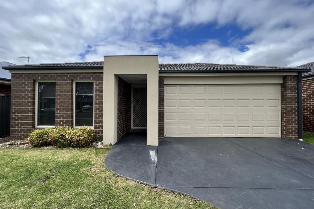 45 Elmslie Dr, Cranbourne East, VIC 3977