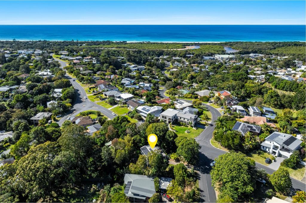 35 Warrambool Rd, Ocean Shores, NSW 2483