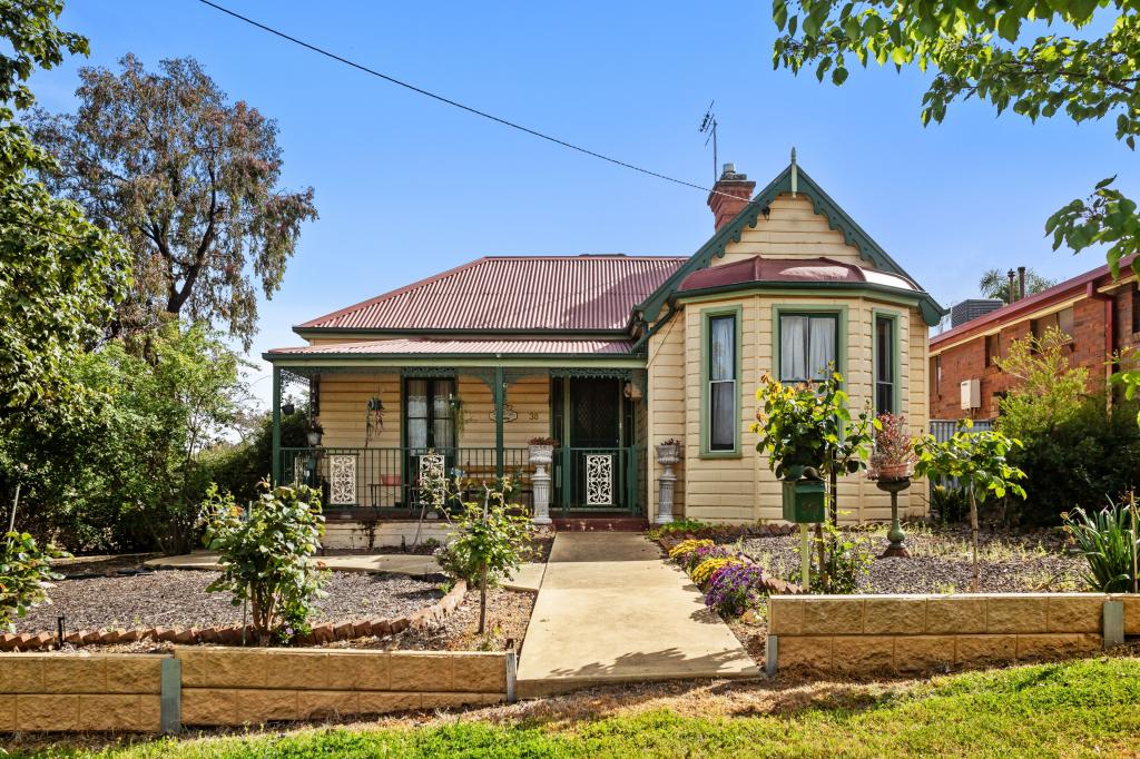 38 William St, Junee, NSW 2663