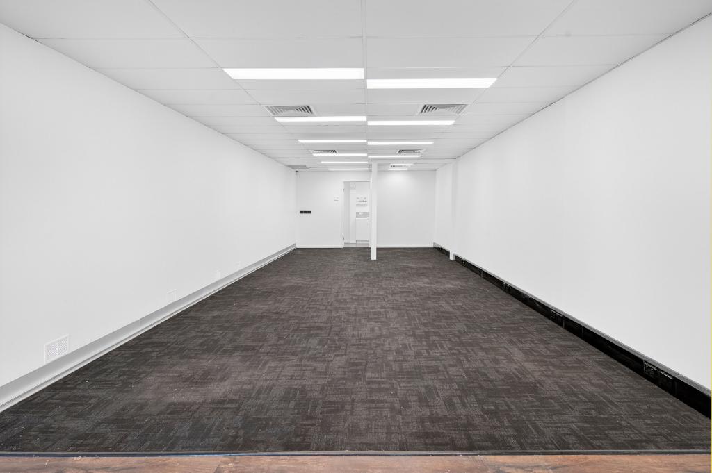 9/11 SIR JOHN OVERALL DR, HELENSVALE, QLD 4212