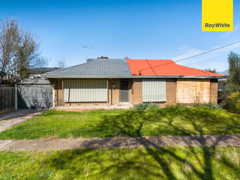 7 Charles Ct, Melton South, VIC 3338