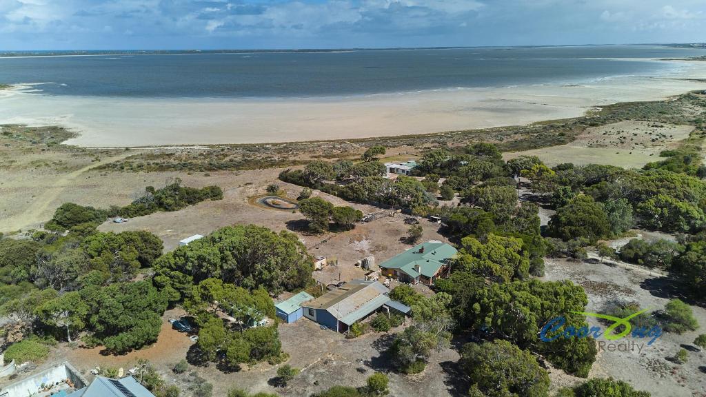 9270 PRINCES HWY, COORONG, SA 5264