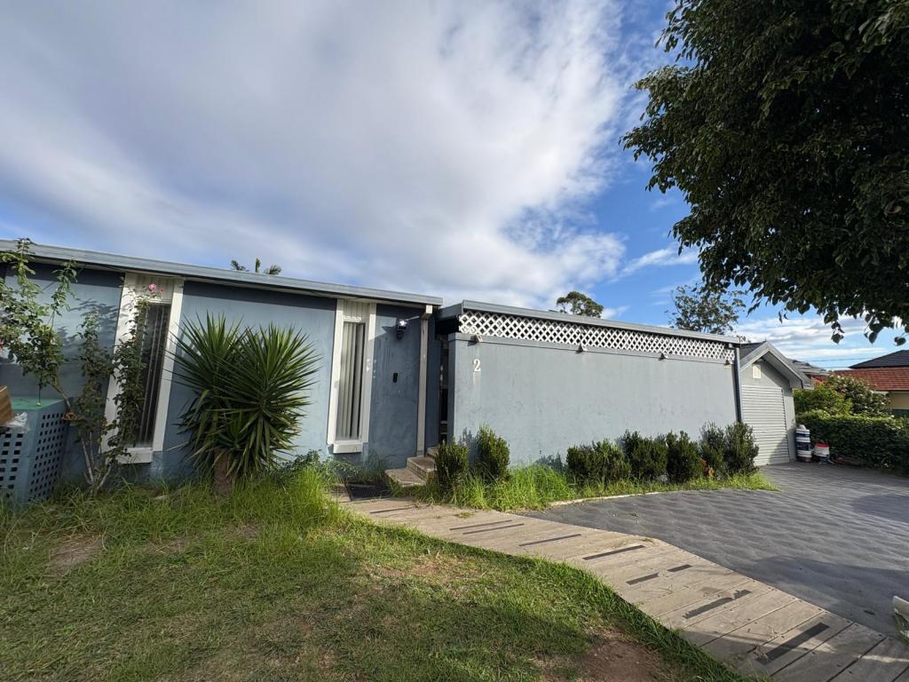 2 Taloma Ave, Lurnea, NSW 2170