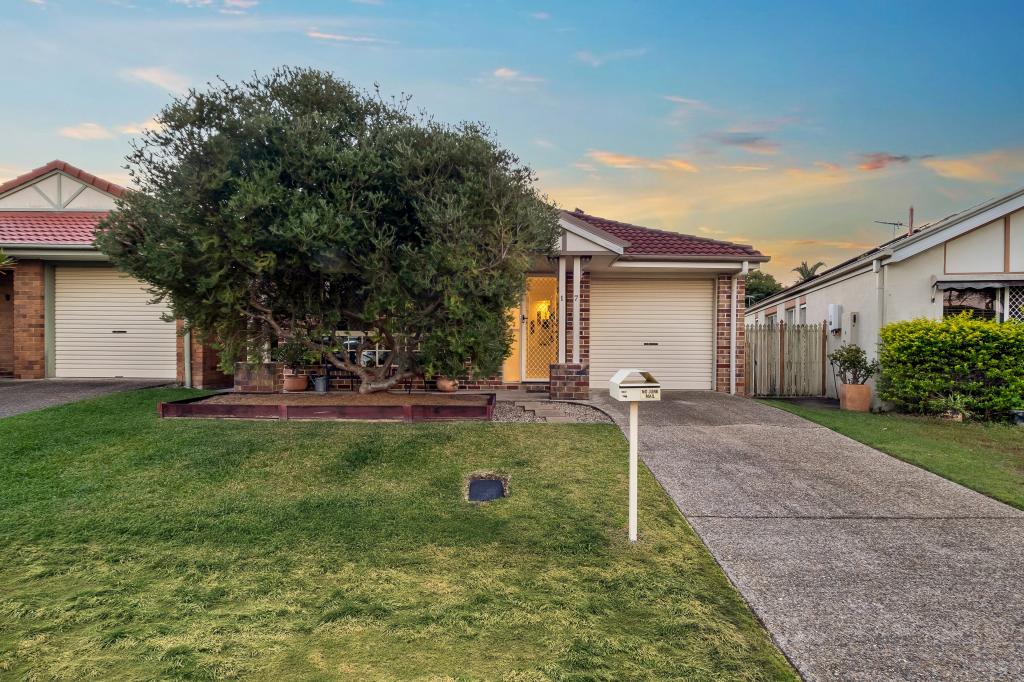 17 Macquarie Cct, Forest Lake, QLD 4078
