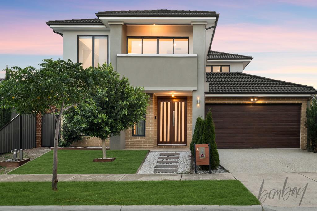 9 ROEBLING ST, CRAIGIEBURN, VIC 3064