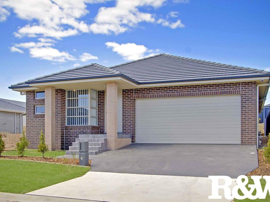 34 LONGHURST ST, ORAN PARK, NSW 2570